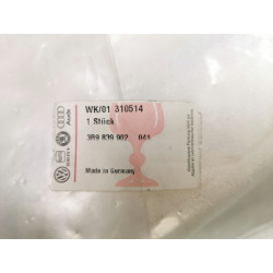 Listwa zgarniająca tylnych prawych drzwi VW PASSAT 3B9839902041 3B9839902