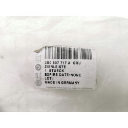 LISTWA ZDERZAKA LEWY PRZÓD VOLKSWAGEN PASSAT 3B 3B0807717AGRU 3B0807717A