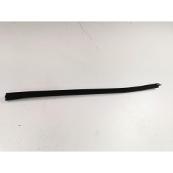 Listwa zewnętrzna drzwi tylnych prawych Kia Venga 09- 19 OE 83241 1P000