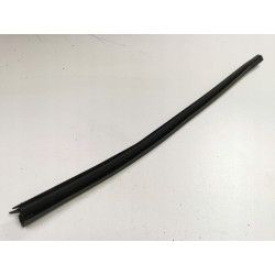 Listwa zewnętrzna drzwi tylnych prawych Kia Venga 09- 19 OE 83241 1P000