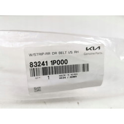 Listwa zewnętrzna drzwi tylnych prawych Kia Venga 09- 19 OE 83241 1P000