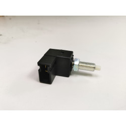 WŁĄCZNIK ŚWIATEŁ STOP HYUNDAI GETZ I20 I30 IX35 KIA CEED OE 93810 2E000