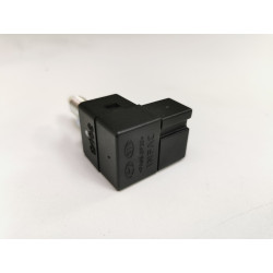 WŁĄCZNIK ŚWIATEŁ STOP HYUNDAI GETZ I20 I30 IX35 KIA CEED OE 93810 2E000