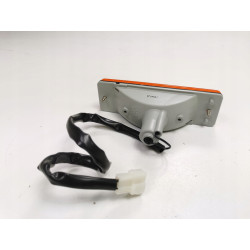 KIERUNKOWSKAZ MIGACZ MAZDA 626 83-87 L-P PRZÓD OE GB90-51-070A