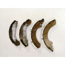 Szczeki hamulcowe tył Ford Escort V Fiesta IV OE 96AB-220-AC 1065036