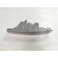 Klosz, obudowa kierunkowskazu lewy przód Mazda 323 F OE BC6A-51-07XA