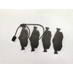 Klocki hamulcowe przód Ford Mondeo I II Scorpio I OE 7261715