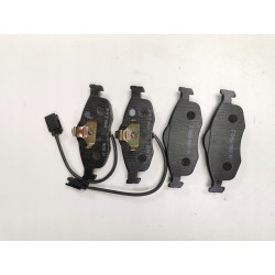 Klocki hamulcowe przód Ford Mondeo I II Scorpio I OE 7261715