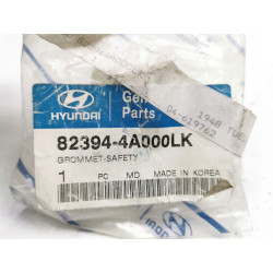 PRZELOTKA-PRĘT ZABEZPIECZAJĄCY HYUNDAI H-1 1996- OE 82394 4A000LK
