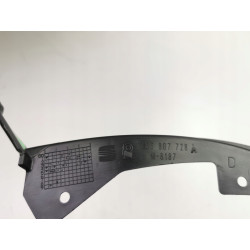 POSZERZENIE ŚLIZG MOCOWANIE ZDERZAKA PRAWY TYŁ SEAT LEON 2000- 1M6807728A