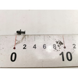 Spinka klips uszczelki drzwi VOLVO C30 S40 V50 OE 999562