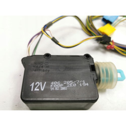 Siłownik zamka centralnego drzwi lewe przednie VW LT 1997- OE 2D0959775