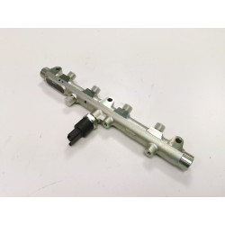 Listwa paliwowa Citroen C5 C8 Peugeot Expert OE 0445214017 1570.A0