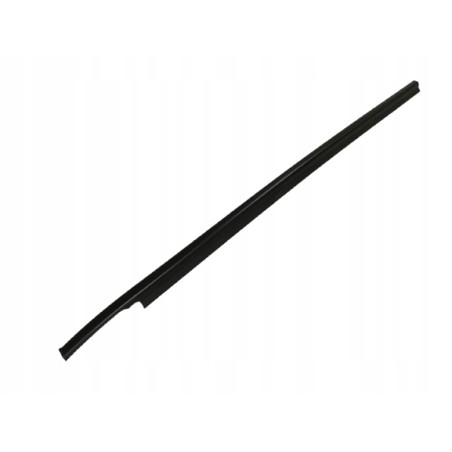 USZCZELKA, ZEWNĘTRZNA LEWA DRZWI PRZÓD SUZUKI SWIFT OE 83821-63J00