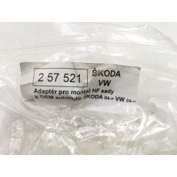 Adapter do montażu zestawu HF Skoda VW 2004- OE 257521