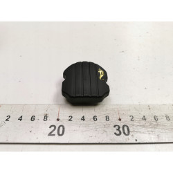 Korek wlewu oleju Opel Omega B Astra F Vectra B OE 650092 90467664