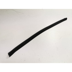 Listwa tylnej lewej szyby KIA Venga 09-18 Hyundai IX20 OE 83231 1P000