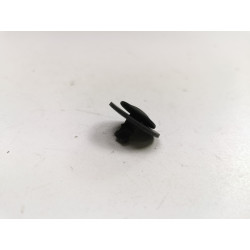 DOLNY UCHWYT KOŁEK ZDERZAKA PRZEDNIEGO AUDI A4 B7 OE 8E0805121B