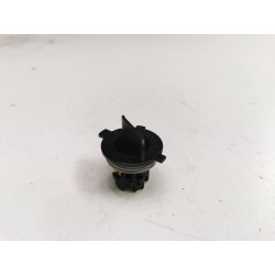 OPRAWKA ŻARÓWKI KIERUNKOWSKAZU KUGA 20- EDGE 18 OE 1819944