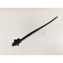 Zacisk wiązki kablowej OPEL ASTRA J INSIGNIA B VECTRA C OE 13137556