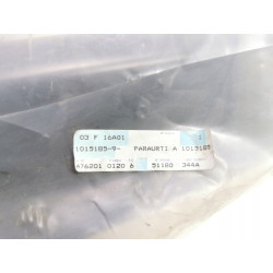 Zderzak przedni Ford Fiesta 1989-1996 OE V92FB-17K819-NB 1015185