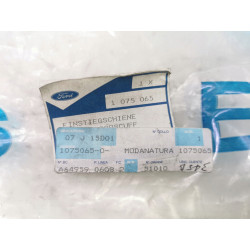 Listwa, nakładka progowa Ford OE 1075065