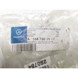 Górny lewy zawias tylnych drzwi Mercedes W168 OE 1687301937