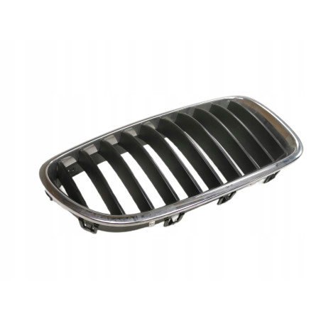 Kratka ozdobna prawa zderzaka przód BMW 5 F11 F10 OE 51137203204