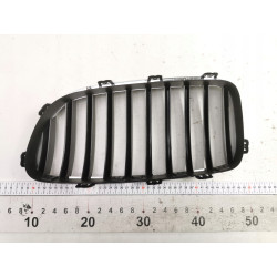 Kratka ozdobna prawa zderzaka przód BMW 5 F11 F10 OE 51137203204