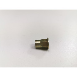 Nakrętka specjalna M8 × 3 mm Ford Transit MkIII OE 6143409