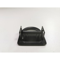 Uchwyt blokady oparcia tylnego siedzenia Rama Opel Corsa C Agila A 13104145