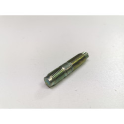 Śruba, kolektor wydechowy Nissan Sunny Terrano Infinti QX4 OE 140647B00A