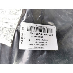 PRAWA TAPICERKA BAGAŻNIKA VW GOLF 2020- OE 5H6867428H 5H6867428HCA9