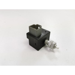 KIA HYUNDAI CZUJNIK HAMULCA WŁĄCZNIK STOPU OE 93810-46R0AQQK 93810 46R0AQQK