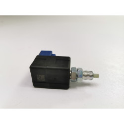 CZUJNIK WŁĄCZNIK ŚWIATEŁ STOPU KIA Sorento 06- 938103KR0BQQK 93810 3KR0BQQK