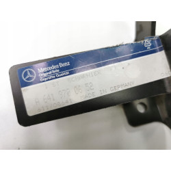 ZAWIAS LEWY ŁÓŻKA MERCEDES-BENZ OE 6419700652 A6419700652