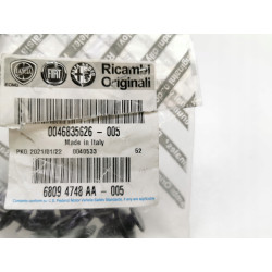SPINKA KOŁEK TAPICERKI DRZWI FIAT PUNTO DOBLO FIORINO OE 46835626