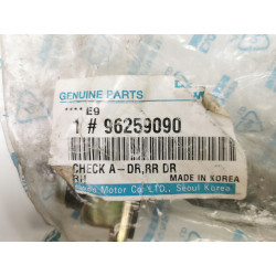 Ogranicznik drzwi prawy tył Daewoo Lanos 1997- OE 96259090