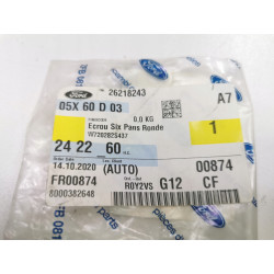 Nakrętka relingu bocznego bagażnika dachowego Ford Escape OE 2422060