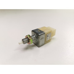 Włącznik świateł STOP do DAEWOO NUBIRA, LEGANZA OE 96332190