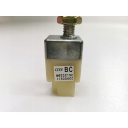 Włącznik świateł STOP do DAEWOO NUBIRA, LEGANZA OE 96332190