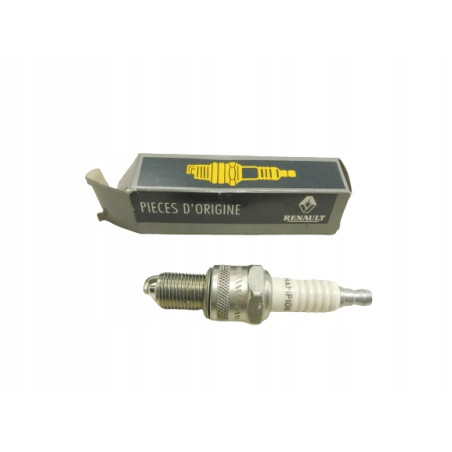 ZESTAW 4 ŚWIEC ZAPŁONOWYCH Renault 19 21 OE 7700868864