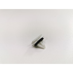 SPINKA LISTWY NADKOLA OE OPEL MOKKA KARL OE 11610926