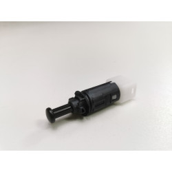 WŁĄCZNIK SWIATEL STOP OPEL MOVANO VIVARO OE 93852863