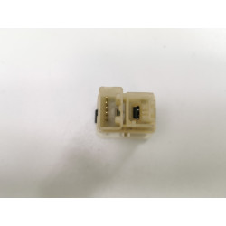 GNIAZDO AUX USB SAAB 94X 9-4X OPEL ANTARA OE 20870101