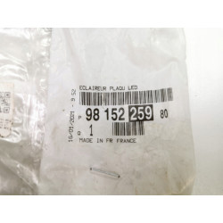 LAMPKA OŚWIETLENIE TABLICY REJESTRACYJNEJ CITROEN C4 III C4 X 9815225980