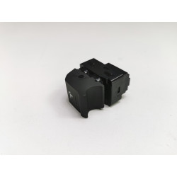 Przełącznik elektrycznego składania haka holowniczego AUDI A5 8W09595115PR