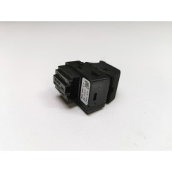 Przełącznik elektrycznego składania haka holowniczego AUDI A5 8W09595115PR