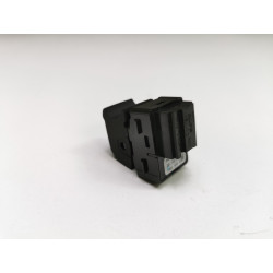 Przełącznik elektrycznego składania haka holowniczego AUDI A5 8W09595115PR