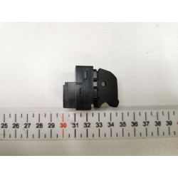 Przełącznik elektrycznego składania haka holowniczego AUDI A5 8W09595115PR